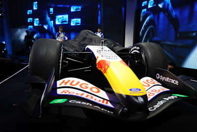 Arvid Lindblad and Liam Lawson of Visa Cash App Racing Bulls unveil their new livery at the team's season launch at Michigan Central Station on January 15, 2026 in Detroit, Michigan. 