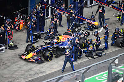 Max Verstappen of the Netherlands driving the (3) Oracle Red Bull Racing RB22 Red Bull Ford makes a pitstop during the F1 Grand Prix of Australia at Albert Park Grand Prix Circuit on March 8