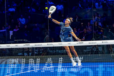 In December 2025, Beatriz González leaps for an epic shot at the Qatar Airways Premier Padel Finals in Barcelona.