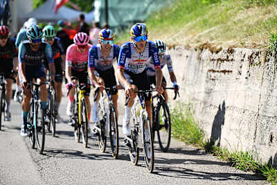 Jai Hindley and Giulio Pellizzari lead Team Red Bull - BORA - hansgrohe during the Giro d'Italia 2026 Stage 19 from Feltre to Alleghe, Italy 