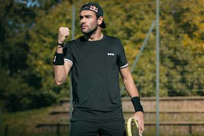 Matteo Berrettini slavi u Milanu, Italija, 4. februara 2023.   