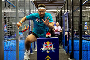 Red Bull Padel Dash - przycisk Stoper