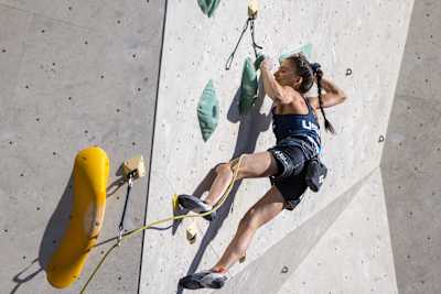 Natalia Grossman performing at the IFSC Climbing World Cup 2022 in Innsbruck, Austria on June 25, 2022.