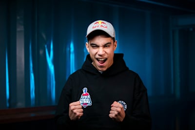 In 2023, Levi De Weerd cheers at Red Bull's Levi's Perfect Strike event in Amsterdam, Netherlands.