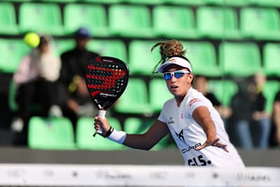 Bea Gonzalez primed for the next shot at the Riyadh Season Premier Padel P1 on Center Court 