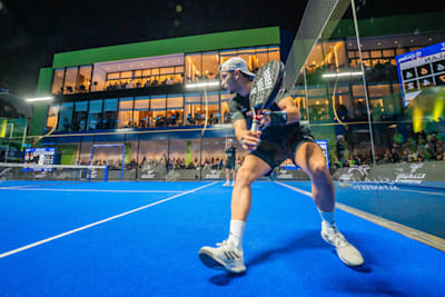All eyes on Alejandro Galán during the Riyadh Season Premier Padel P1 Men's Final