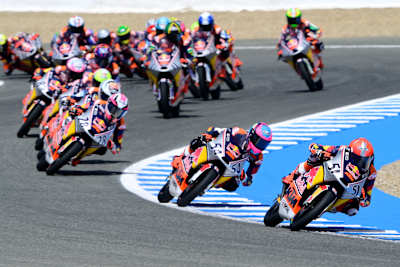 Brian Uriarte leads Red Bull Rookies Cup race one at the Spanish MotoGP on April 27, 2024.