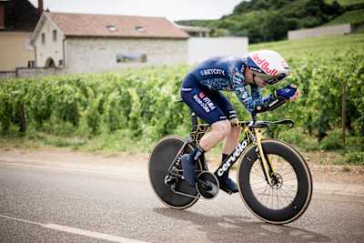 Wout Van Aert participă la etapa a 7-a a celui de-al 111-lea Tur al Franței, pe 5 iulie 2024.
