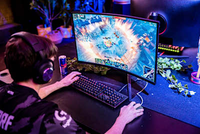 At the Red Bull Solo Q Belgian Finale event in Brussels, Belgium, two participants intensely compete against each other.