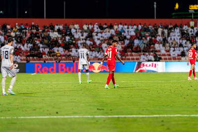 عشاق الكرة على موعد مع كأس السوبر القطري الإماراتي