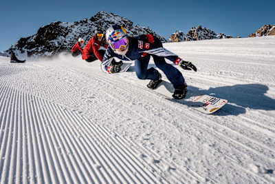  Eva Adamczyková performs in Pitztal, Austria, on November 14, 2021. 