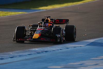 Liam Lawson en la pista durante su prueba de conducción el 12 de febrero de 2025 en Jerez, España. 
