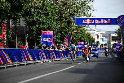 Riders race for the The Red Bull KM during Stage 1 of 2025 Giro D'Italia.