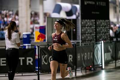 HYROX athlete Linda Meier races with determination in the Women’s Elite 15 at HYROX Chicago 2025.