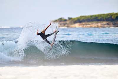 Jarvis Earle surfing at home in Cronulla, Sydney