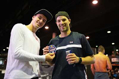 L'obtention de l'écusson du défi wall ball Red Bull 100 HYROX est un motif de fierté. 