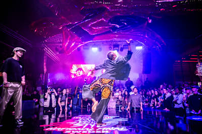 Mpululu Ntuve uppträder vid den nationella finalen av Red Bull Dance Your Style i Stockholm, Sverige, den 28 augusti 2026 och trollbinder publiken med ett explosivt dansnummer