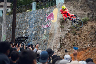 Juanfer Velez tackles a daring wall ride during Red Bull Valparaiso 2025 in Valparaiso, Chile. 