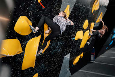 Amber Schiffeleers and Erin McNeice perform during the PCL Test Event in Nijmegen, Netherlands on December 15, 2025
