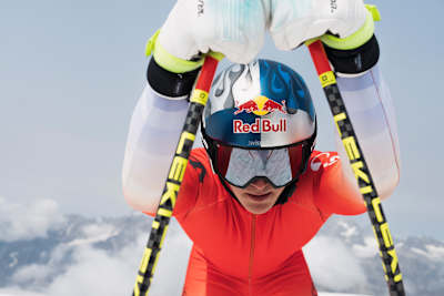 Red Bull sportaš Franjo von Allmen na trening na velikoj nadmorskoj visini u Zermattu u Švicarskoj august 2025. godine