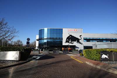 Eine Gesamtansicht der Red Bull Racing Factory am 22. Januar 2021 in Milton Keynes, England.