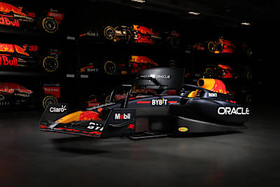 El simulador de Red Bull Racing dentro de la Fábrica de Red Bull Racing.