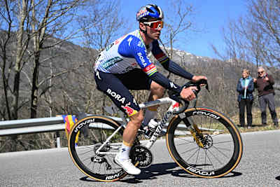 Remco Evenepoel on stage 5 of the Volta Catalunya