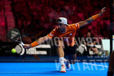 Alejandro Galán lunges for a shot during the action-packed finals of the Miami Premier Padel P1 in the United States, 2026.