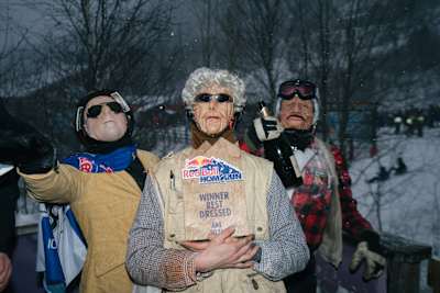 Alexander Rydén, Marcus Ahlström, Victor Styrman and Elin Arshi celebrate the Best Dressed award at Red Bull Homerun 2026 in Åre, Sweden, embracing Red Bull’s bold winter spirit