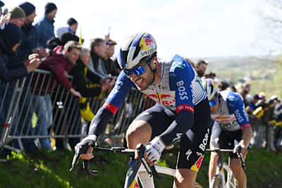 Tim van Dijke und Gianni Vermeersch am Oude Kwaremont