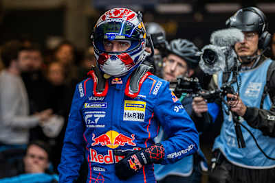 Max Verstappen visto durante las 24h de Nürburgring en Nürburg, Alemania, el 16 de mayo de 2026.
