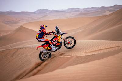 Daniel Sanders (AUS), du team Red Bull KTM Factory Racing, participe à la 10e étape du Rallye Dakar 2026 à Bisha, en Arabie saoudite, le 14 janvier 2026.