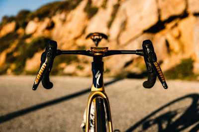 La bici Specialized SL9 di Remco Evenepoel, fotografata per Red Bull - BORA - hansgrohe nella Sierra Nevada, in Spagna, il 25 maggio 2026.