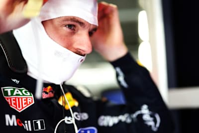 Max Verstappen se prépare à prendre le volant avant le Grand Prix de F1 de Hongrie 2026.