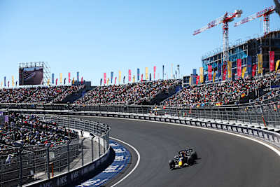 Le Néerlandais Max Verstappen au volant de la RB22 (n° 3) d'Oracle Red Bull Racing, équipée d'un groupe motopropulseur Red Bull Ford, lors du Grand Prix d'Espagne de F1 à Madrid, le 13 septembre 2026