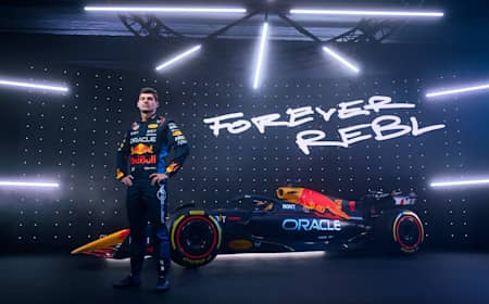 Üç kez dünya şampiyonu Max Verstappen ve yeni otomobili RB20