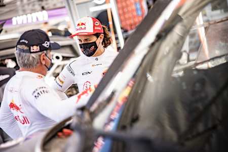 Laia Sanz and Carlos Sainz at Rally Andalucía in Villamartín, Spain, on May 15 2021.