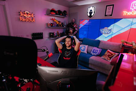 TheGrefg mentre gioca a Fortnite