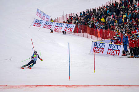 Lucas Braathen é visto durante a Hahnenkamm Race em Kitzbuehel, Áustria, em 22 de janeiro de 2023.