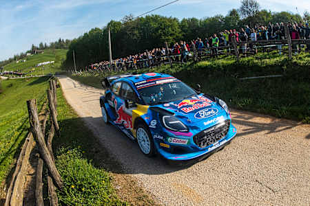 Pierre-Louis Loubet y Nicolas Gilsoul en el M-Sport Ford WRT durante el Campeonato del Mundo de Rallyes en Zagreb, Croacia, el 22 de abril de 2023,