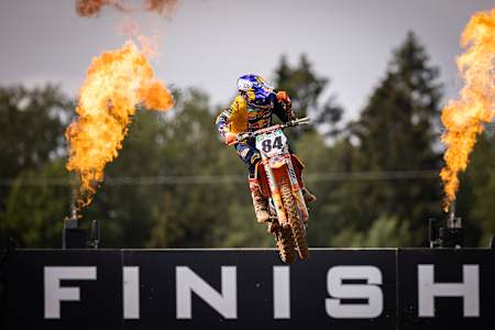 Jeffrey Herlings breaks Tony Cairoli's MXGP win record in Sardinia.