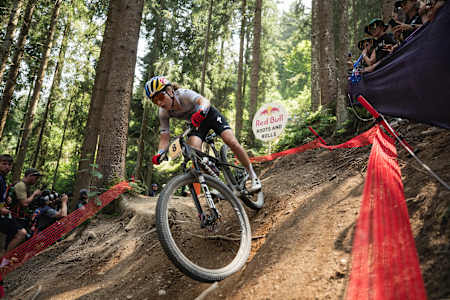Laura Stigger beim UCI XCO World Cup in Leogang, Österreich, am 18. Juni 2023.