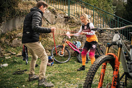 Tahnee Seagrave warms up at UCI DH World Cup in Lourdes, France on March 26, 2022