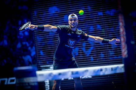 Alejandro Galan performs during the quarter finals of the Premier Padel P1 in Madrid, Spain on September 6, 2024. 