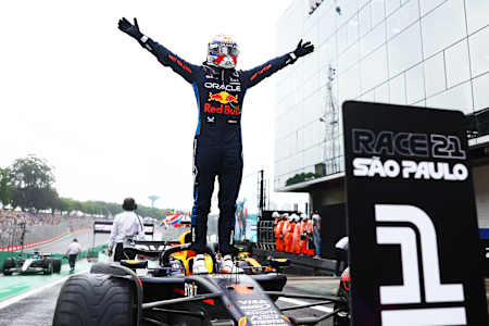 Brezilya'da kazanan Verstappen oldu