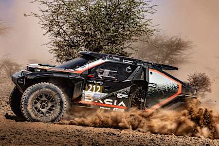 Cristina Gutiérrez en la primera etapa del Rally Du Maroc, Parada 5 del Campeonato del Mundo de Rally-Raid 2024 en Zaghura, Marruecos, el 7 de octubre de 2024. 