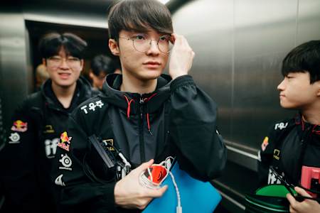 Faker and T1 in the elevator on their way to the walk-in at Red Bull League of Its Own in Berlin, Germany on December 9, 2023.