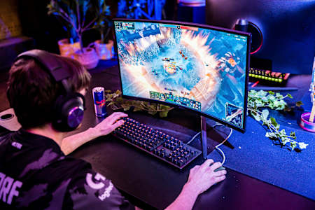 At the Red Bull Solo Q Belgian Finale event in Brussels, Belgium, two participants intensely compete against each other.