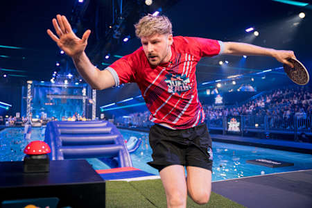 Rewinside haut auf den Buzzer nach seinem Run in der Wasser Stage.