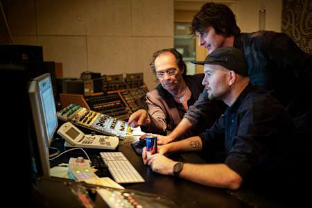 Camo & Krooked und Christian Kolonovits feilten im Studio an den Tracks